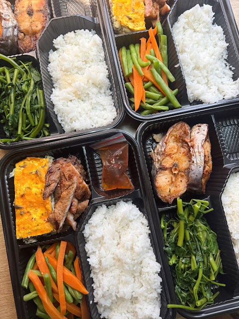 Cơm phần healthy cá chiên – cơm Eat Clean